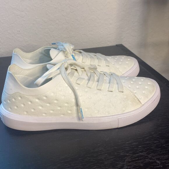 Native Monaco Women’s size 5 white lace up - Picture 3 of 9